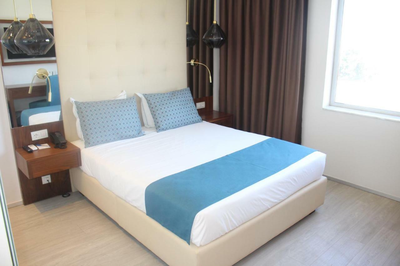Afrin Prestige Hotel มาปูโต ภายนอก รูปภาพ